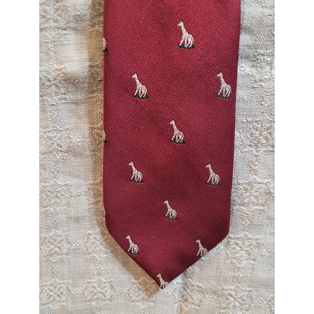 Ermilio Mens Vintage Whimsical Giraffe Print Academia Rich Burgundy Necktie